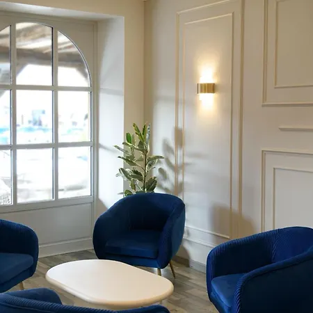 Les Comtes De Pardiac Hotel
