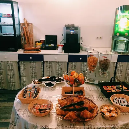 Hotel Les Comtes De Pardiac - Logis