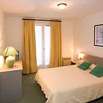 Hotel Les Comtes De Pardiac - Logis 3*