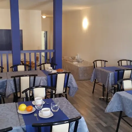 Hotel Les Comtes De Pardiac - Logis 3*